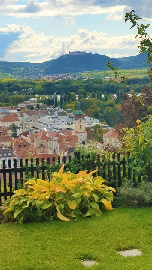Blick Ueber Krems Mit Gartenpavillon Exteriör bild